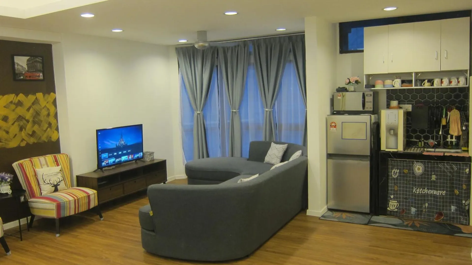 Fahrenheit Condo Bukit Bintang Kl 3R By Roseline Kuala Lumpur Malaysia